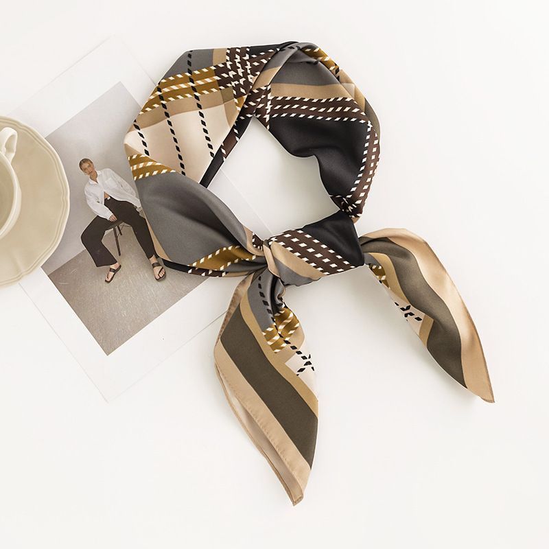 Elegant Silk Scarf Spring Matching Shirt Elegant Silk Scarf Spring Matching Shirt